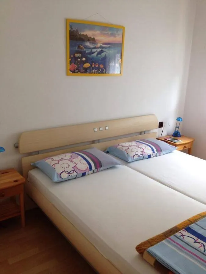 2Br Apartment Hedvig Jadranovo