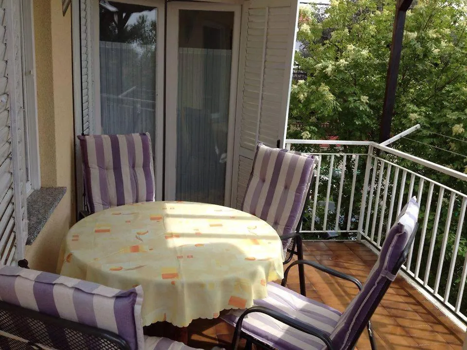 2Br Apartment Hedvig Jadranovo Croatia