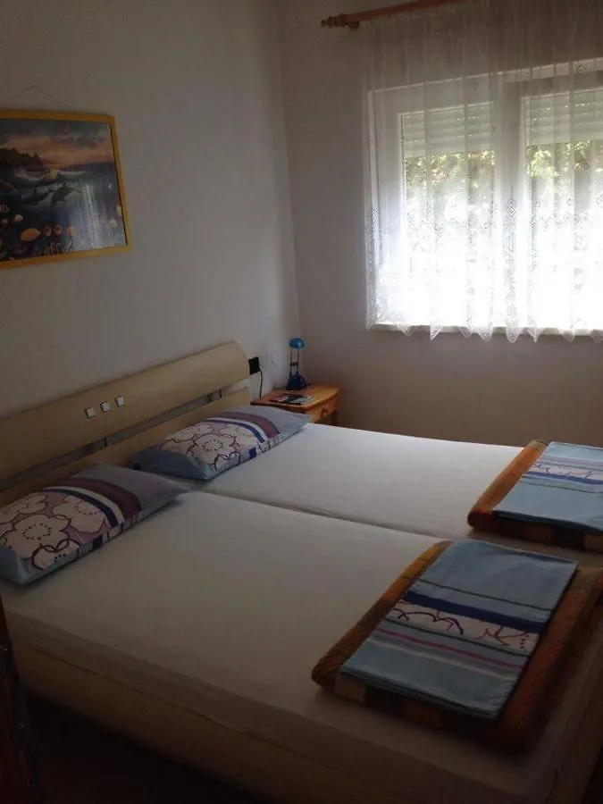 2Br Apartment Hedvig Jadranovo Chorvatsko